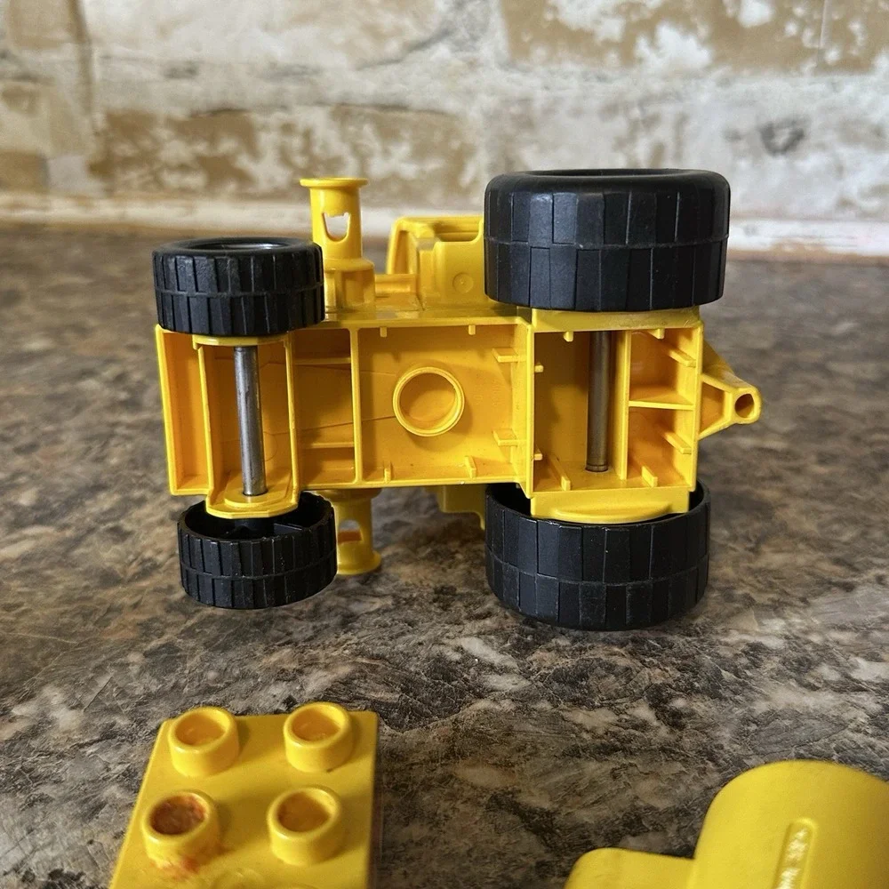 Lego Duplo 3272 Incomplete Bulldozer Only Scoop on the Road Bob the Builder